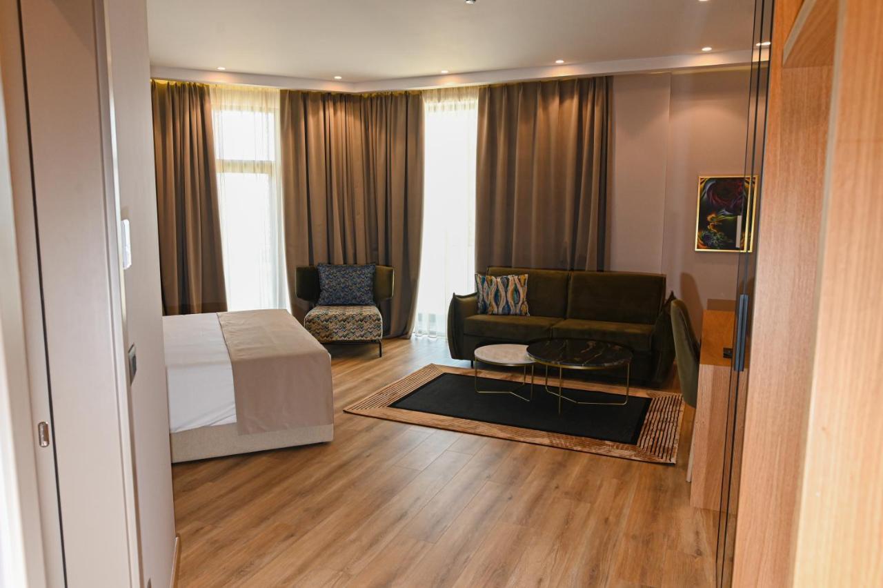White Hill Hotel, Spa & Conferences ดูร์เรส ภายนอก รูปภาพ