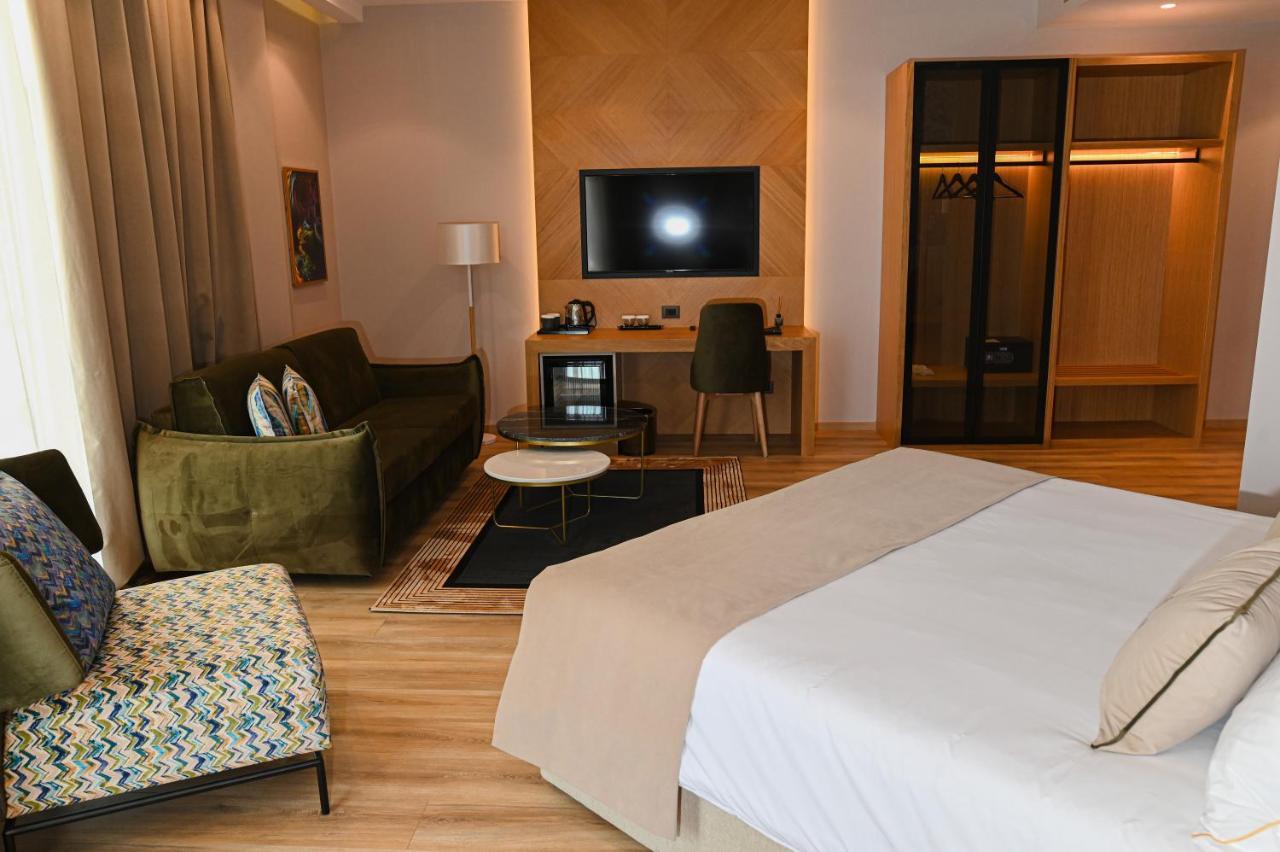 White Hill Hotel, Spa & Conferences ดูร์เรส ภายนอก รูปภาพ