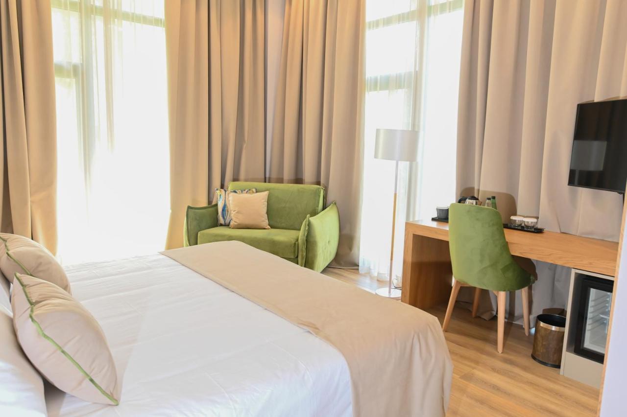 White Hill Hotel, Spa & Conferences ดูร์เรส ภายนอก รูปภาพ