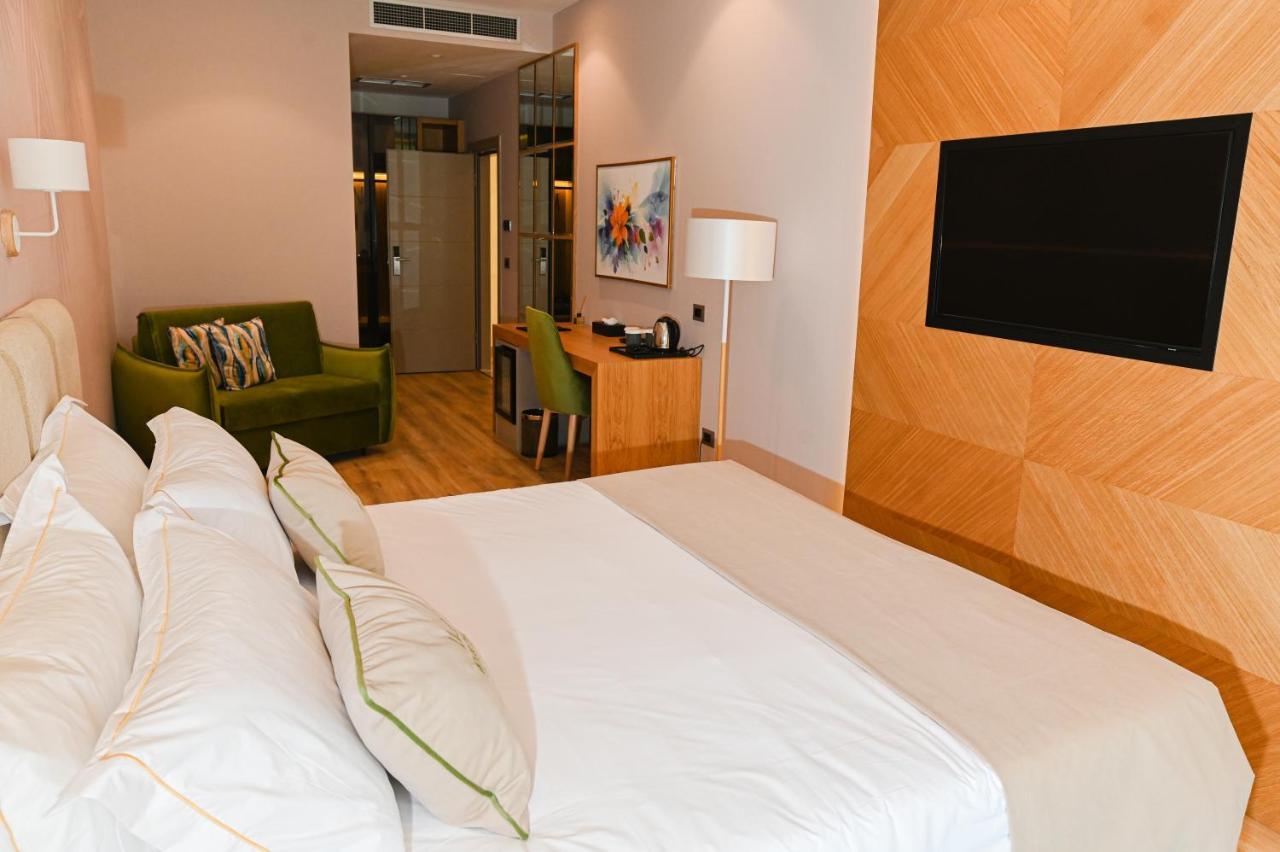 White Hill Hotel, Spa & Conferences ดูร์เรส ภายนอก รูปภาพ
