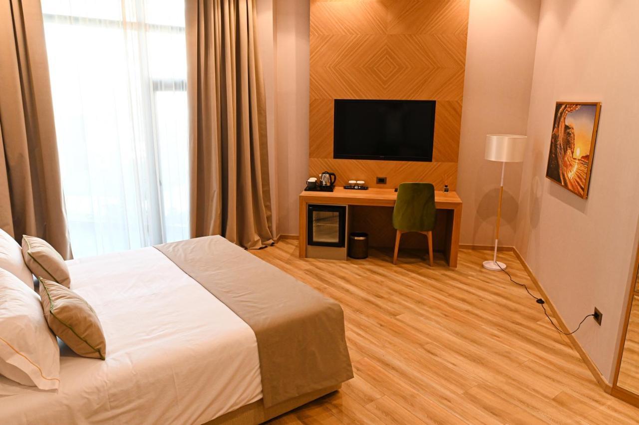 White Hill Hotel, Spa & Conferences ดูร์เรส ภายนอก รูปภาพ