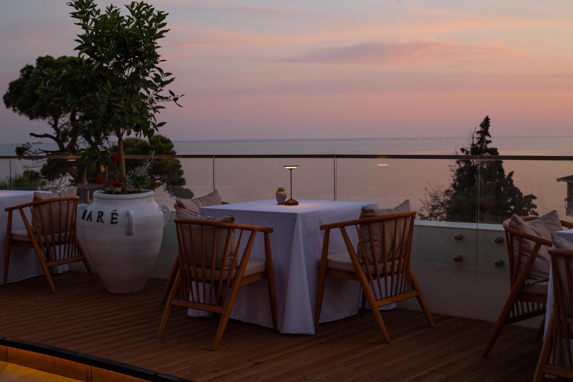 White Hill Hotel, Spa & Conferences ดูร์เรส ภายนอก รูปภาพ