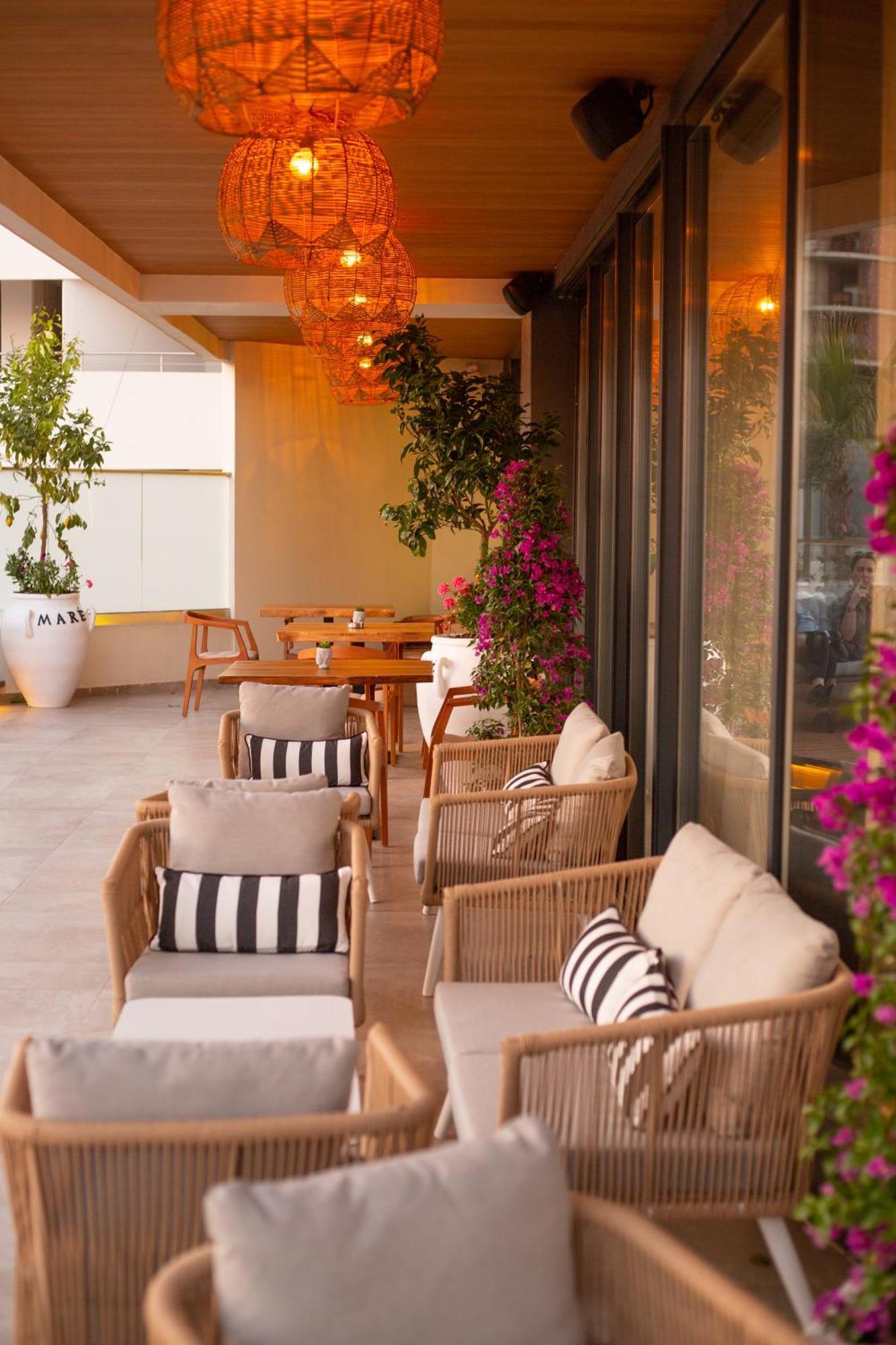 White Hill Hotel, Spa & Conferences ดูร์เรส ภายนอก รูปภาพ